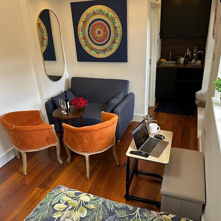 Bespoke Gallery Guesthouse Hendon Luaran gambar