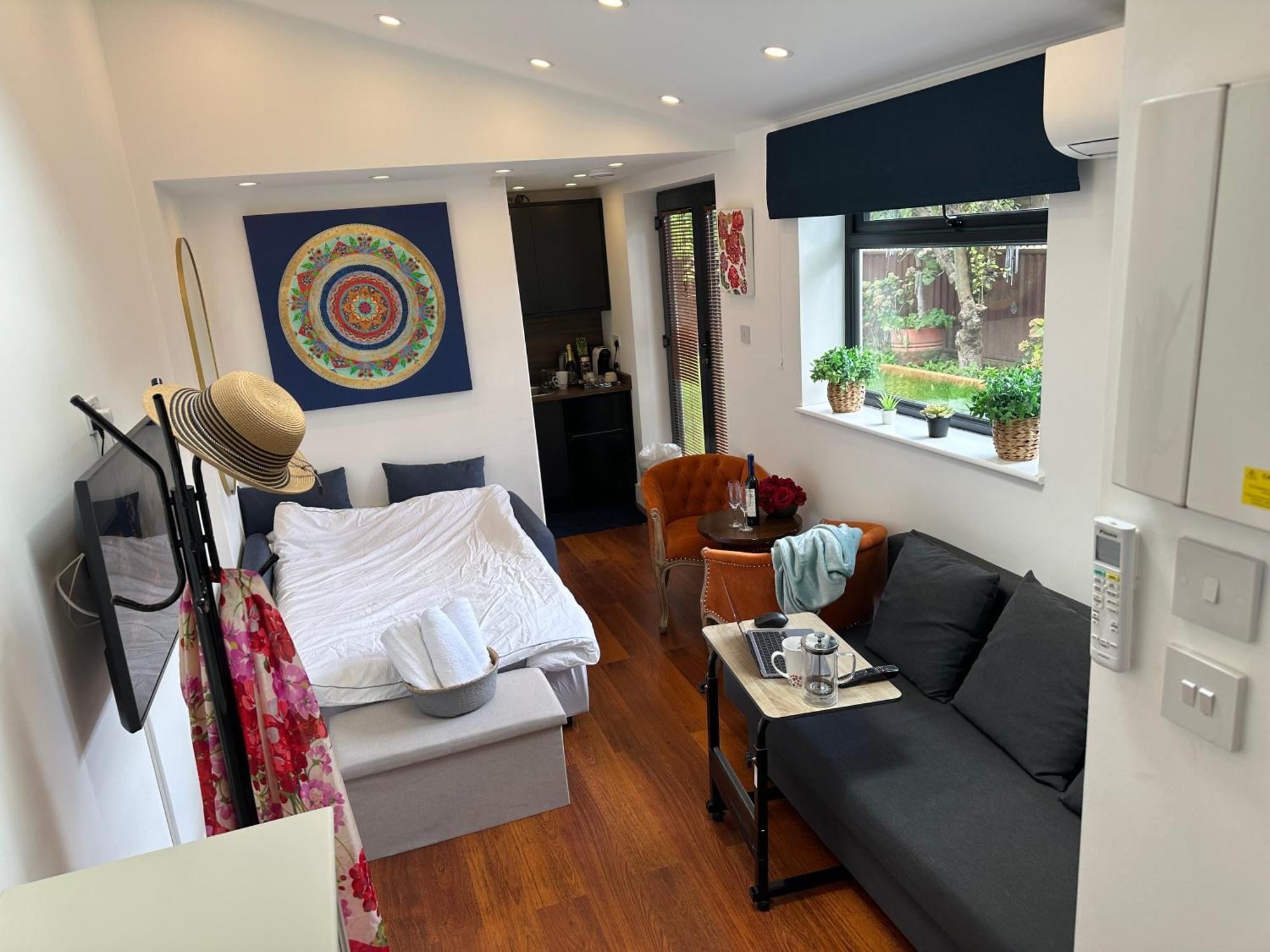 Bespoke Gallery Guesthouse Hendon Luaran gambar