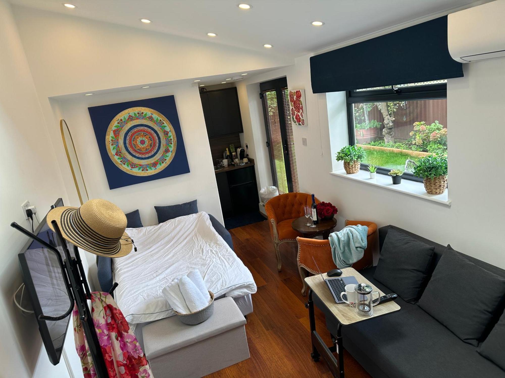 Bespoke Gallery Guesthouse Hendon Luaran gambar