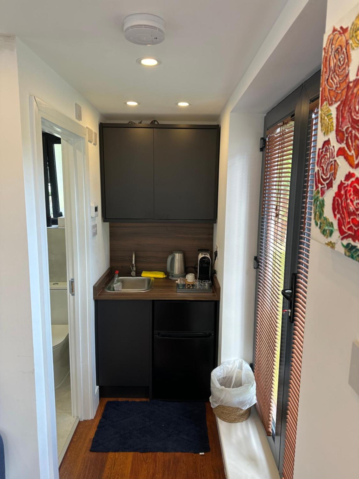 Bespoke Gallery Guesthouse Hendon Luaran gambar