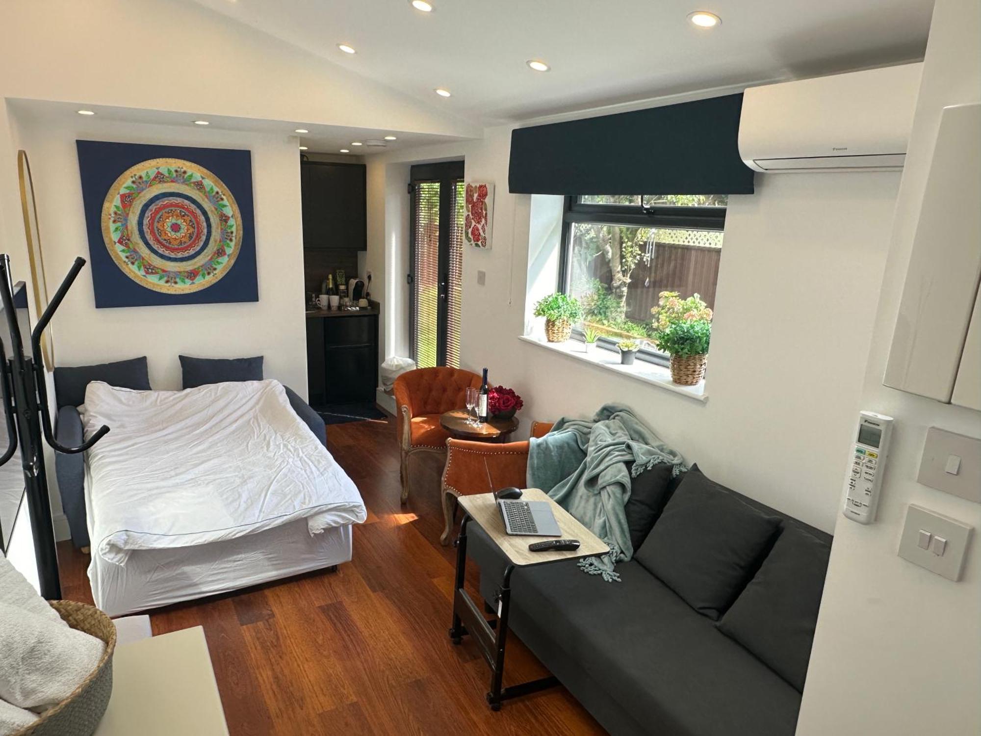 Bespoke Gallery Guesthouse Hendon Luaran gambar